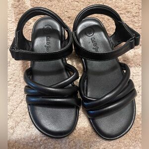 Cat & Jack Black Girls' Strappy Sandals
